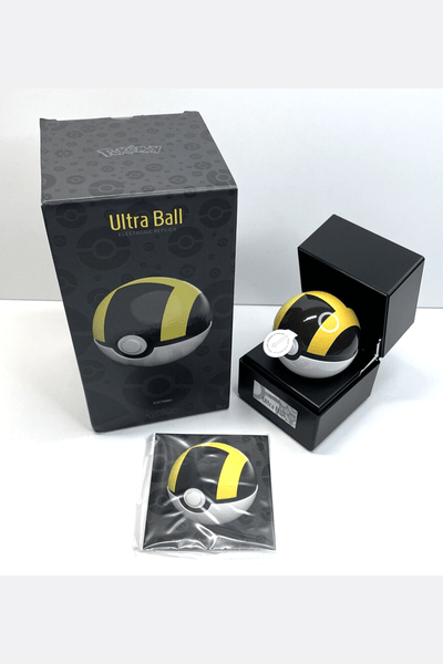 Pokemon - Ultra Ball Prop Replica